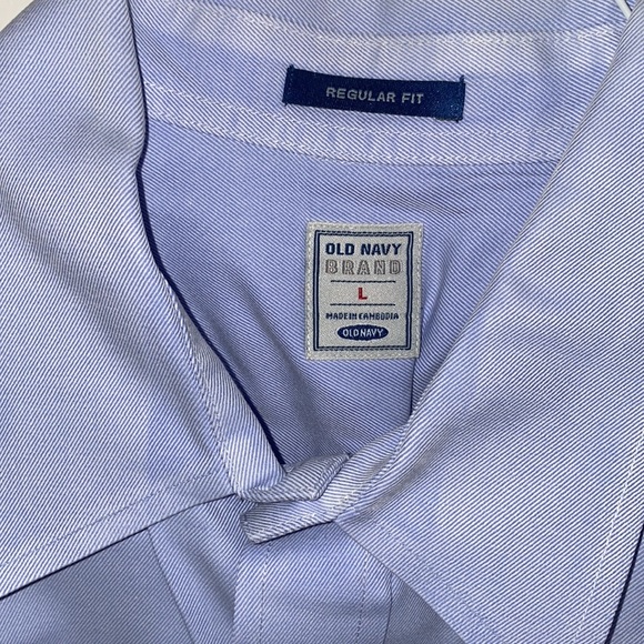 Button down - Picture 3 of 3